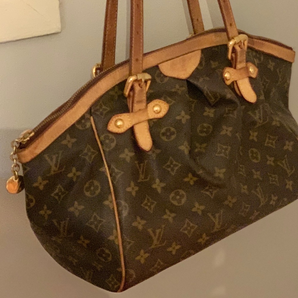 Louis Vuitton LV Tivoli GM Monogram Shoulder Bag